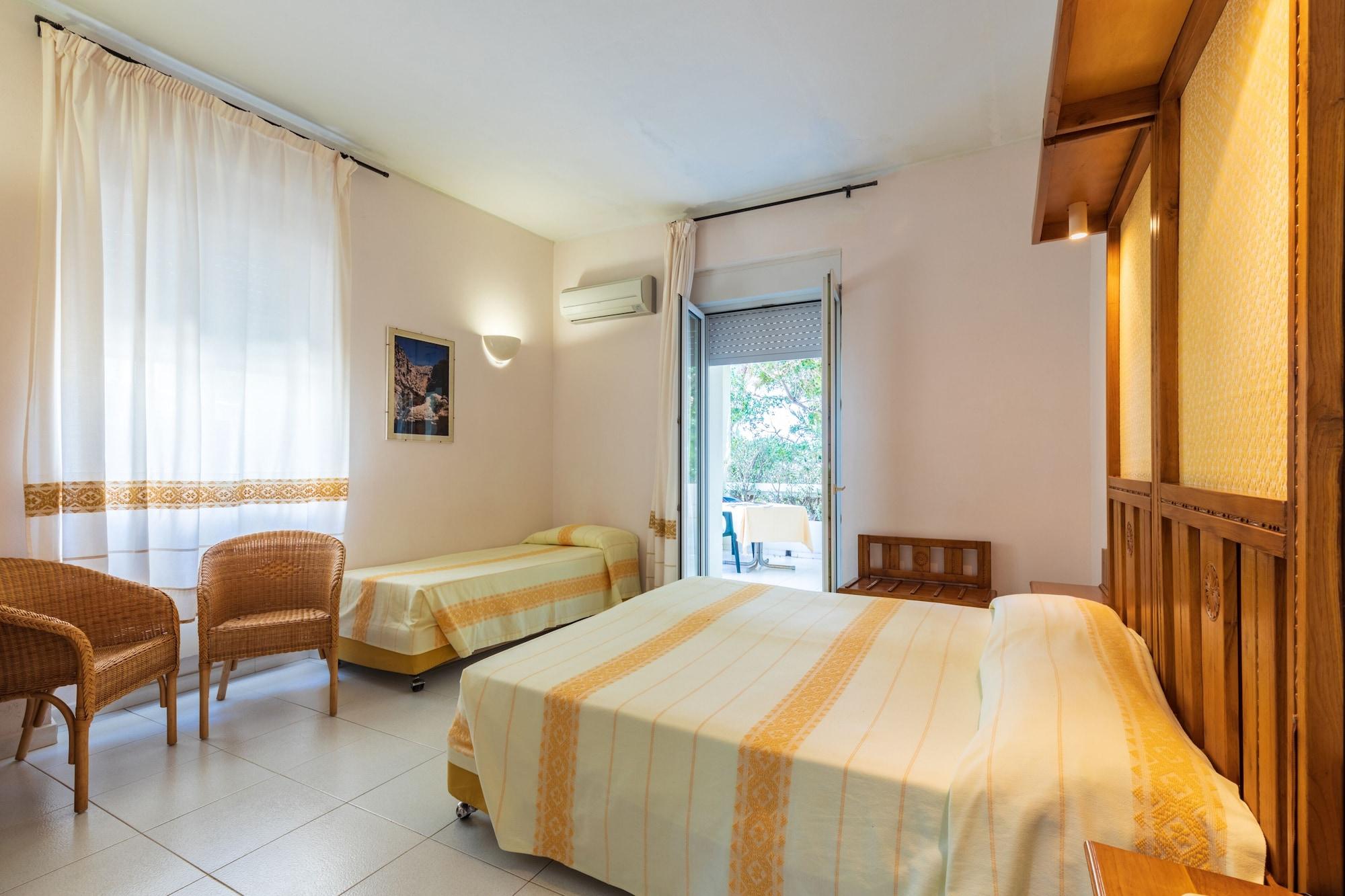 Albergo Miramare Cala Gonone Εξωτερικό φωτογραφία