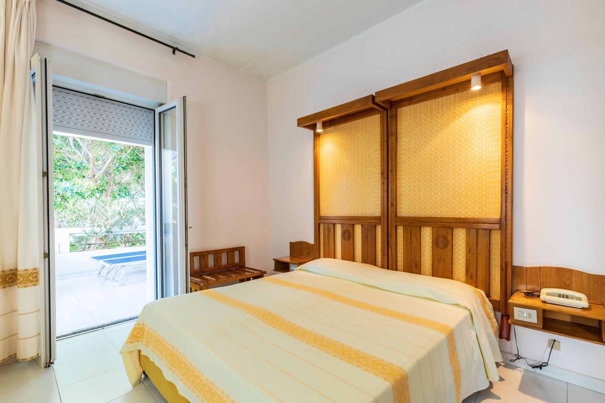 Albergo Miramare Cala Gonone Εξωτερικό φωτογραφία