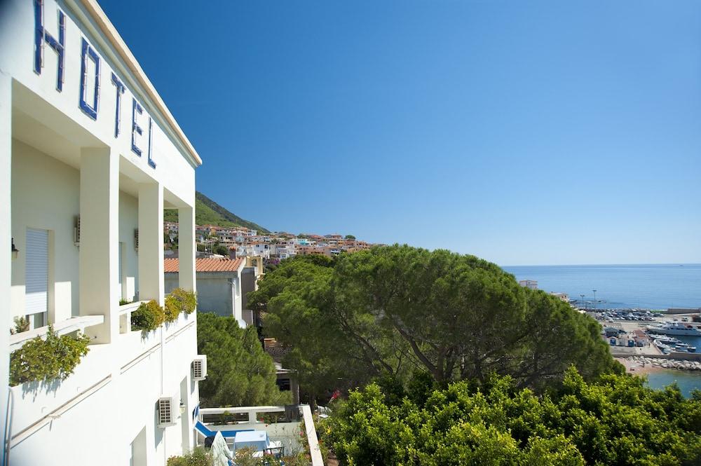 Albergo Miramare Cala Gonone Εξωτερικό φωτογραφία